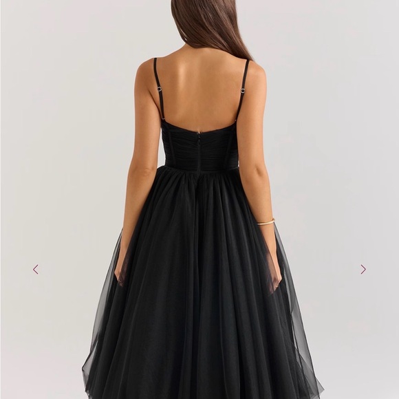 House of CB Elegant Black Tulle Midi Dress - Picture 2 of 3
